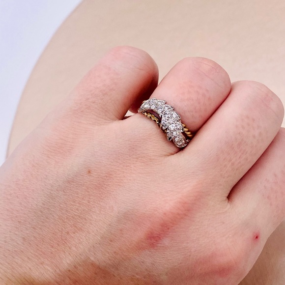 EUC Vintage 14k Gold .50 ct. Diamond Cluster Floral Leaf Cocktail Ring - Picture 15 of 17